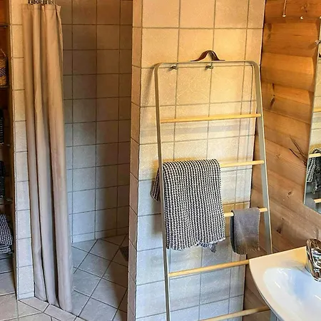 Log With Views Of Isefjorden Tatil Evi *